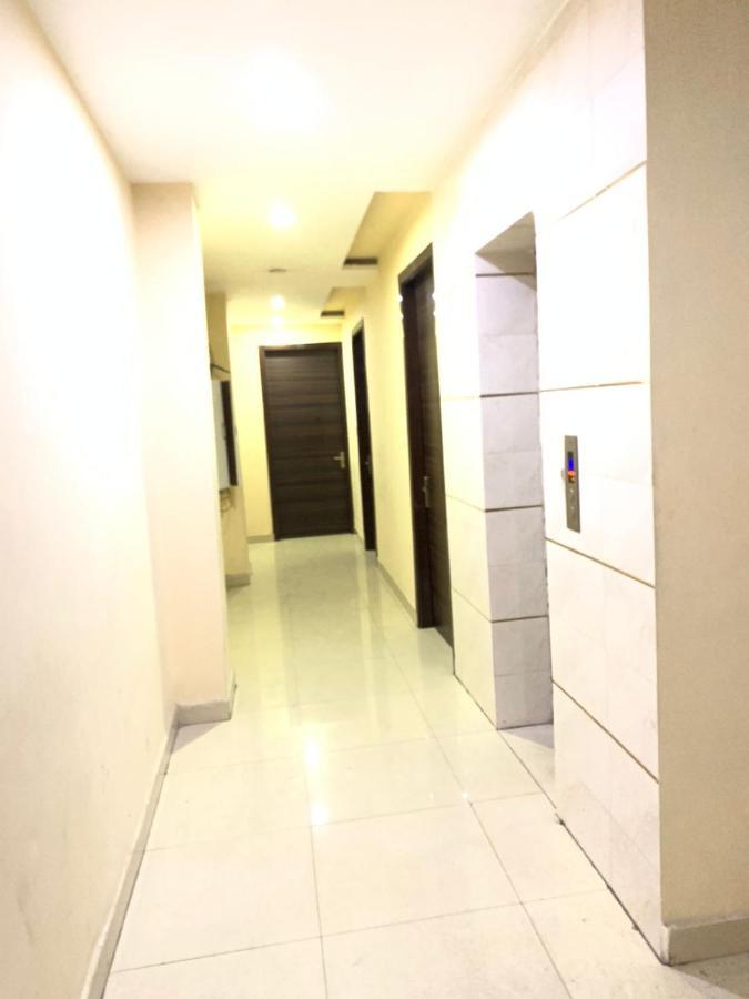 Hotel Sukhman Residency Амритсар Экстерьер фото