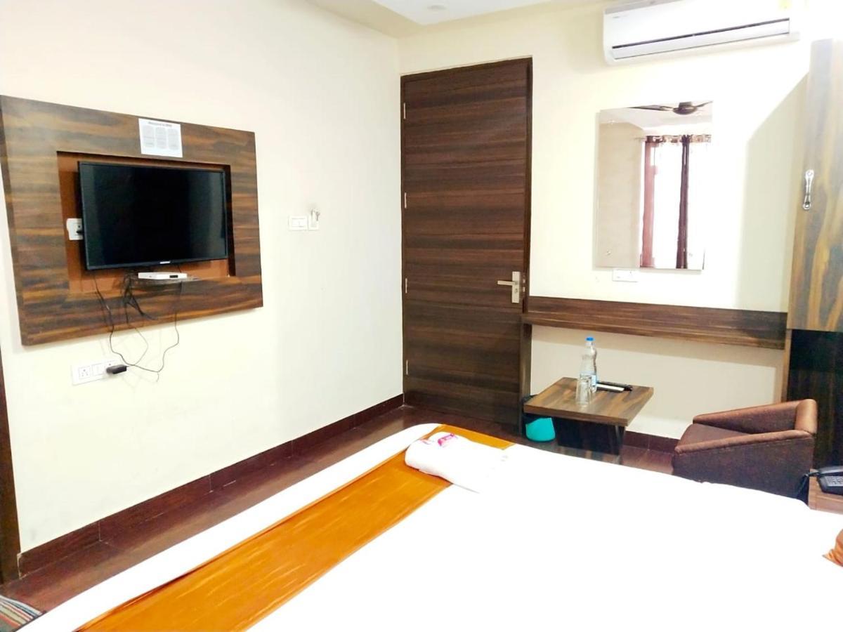 Hotel Sukhman Residency Амритсар Номер фото