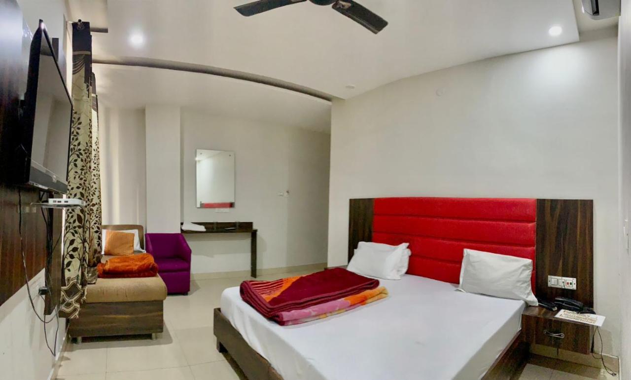 Hotel Sukhman Residency Амритсар Экстерьер фото