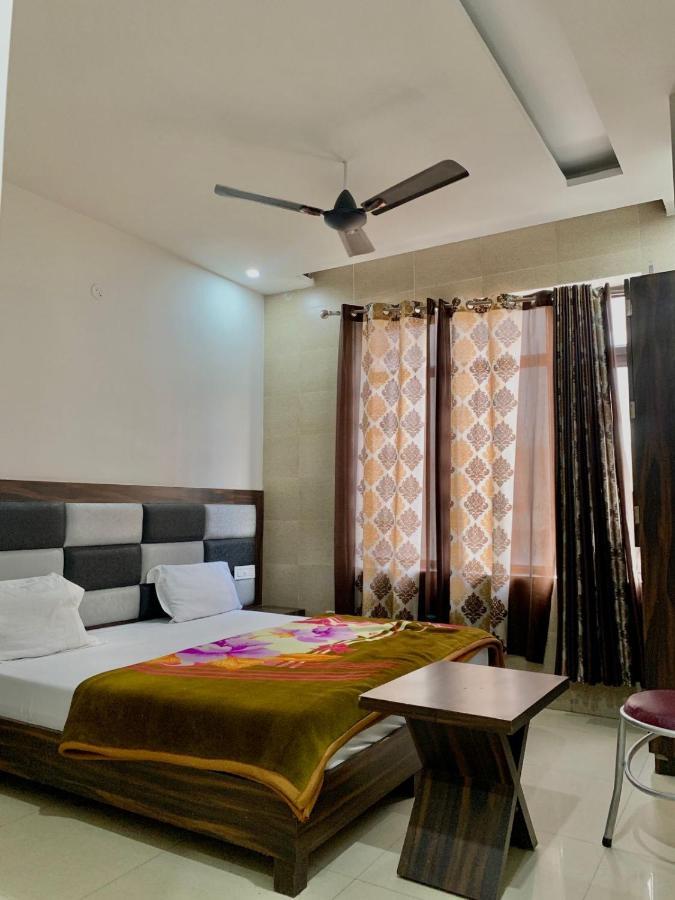 Hotel Sukhman Residency Амритсар Экстерьер фото