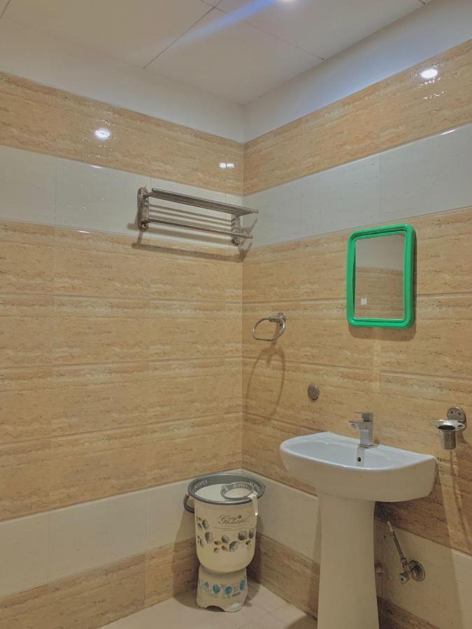 Hotel Sukhman Residency Амритсар Экстерьер фото