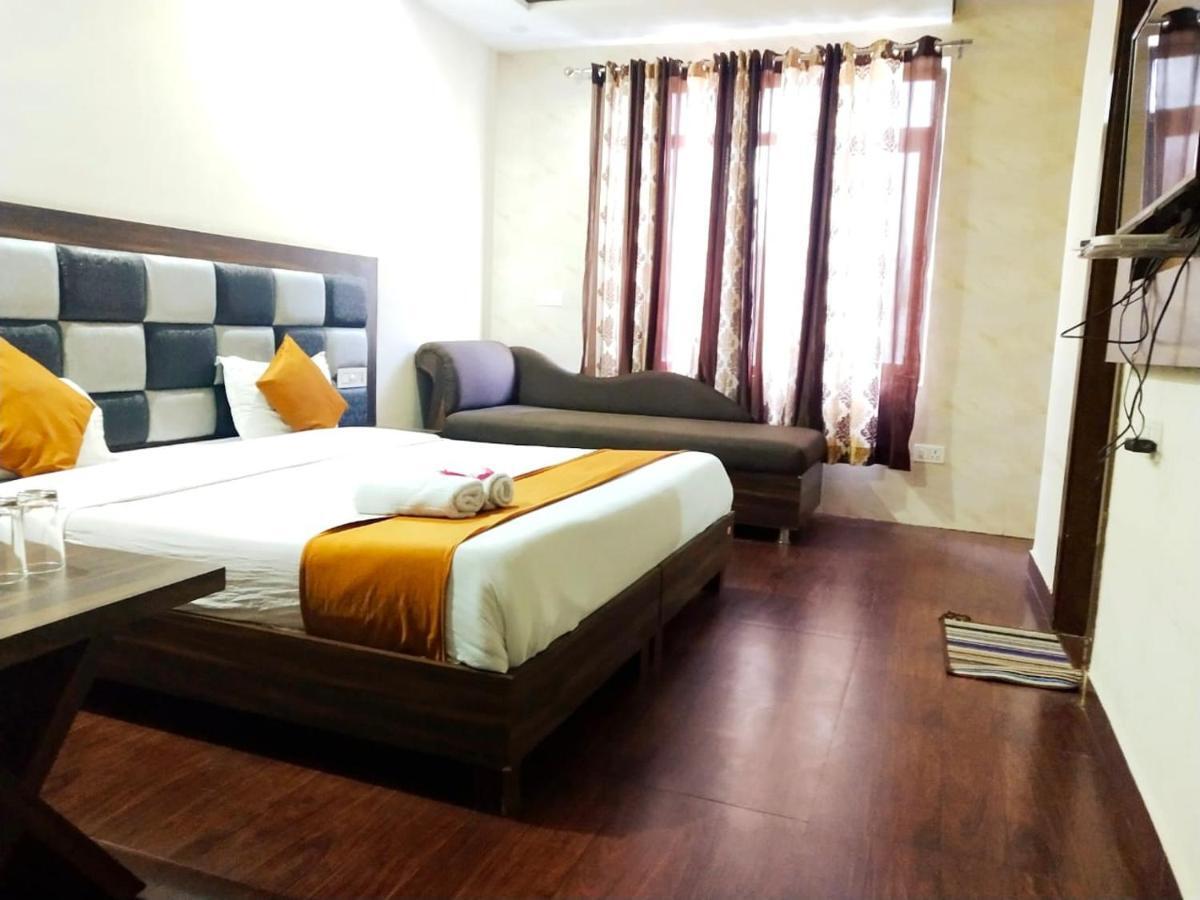 Hotel Sukhman Residency Амритсар Экстерьер фото